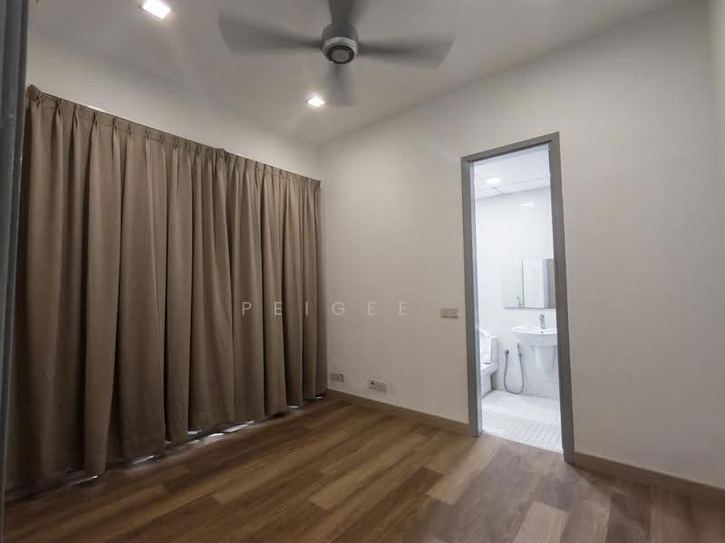 Condominium for Rent at Kiaramas Ayuria - PeiGee . - Bathroom - PropertyGuru.com.my