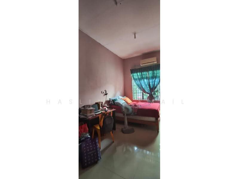 Bungalow House for Sale in Chicha (Kelantan) - Haslina Ismail - Bedroom - PropertyGuru.com.my