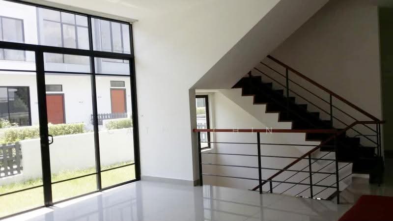 Semi-Detached House for Sale in Taman Equine (Seri Kembangan) - Cathy Chin - Interior - PropertyGuru.com.my