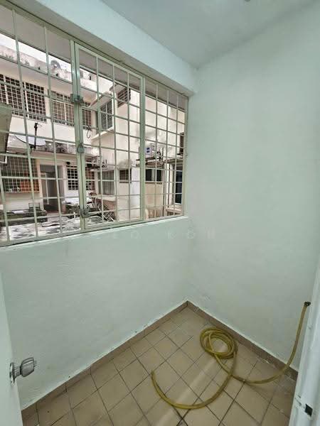 Pangsapuri untuk Dijual di Sri Cassia - Leo Koh - Balcony - PropertyGuru.com.my
