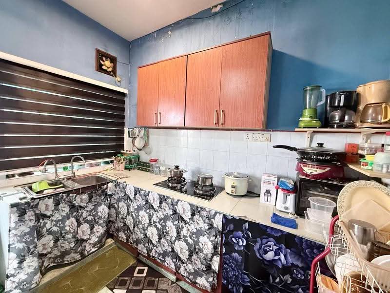 Rumah Teres 2-Tingkat untuk Dijual di Bandar Tasik Puteri (Rawang) - Wan Azlan Ahmad - Kitchen - PropertyGuru.com.my