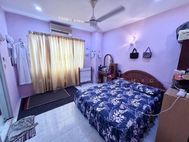 Rumah Teres 2-Tingkat untuk Dijual di Bandar Tasik Puteri (Rawang) - Wan Azlan Ahmad - Bedroom - PropertyGuru.com.my