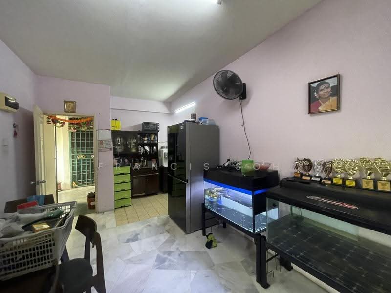Condominium for Sale at Desaminium Flora - Francis Soh - Living Room - PropertyGuru.com.my
