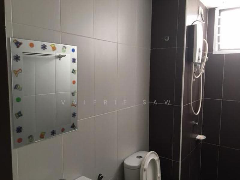 Kediaman Servis untuk Disewa di The Garden Residences - Valerie Saw - Bathroom - PropertyGuru.com.my