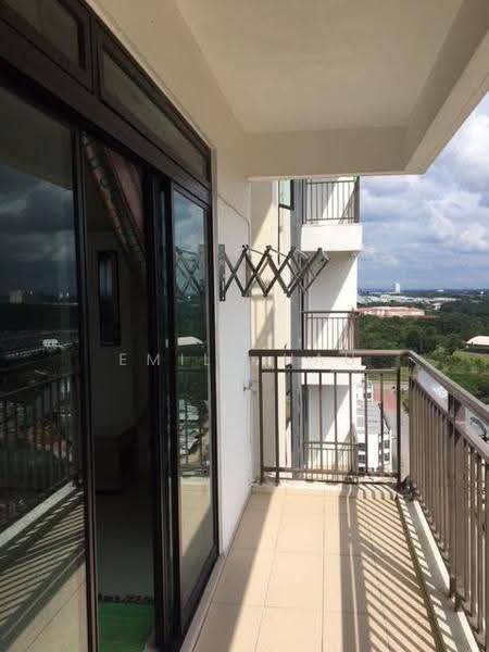 Kediaman Servis untuk Disewa di The Garden Residences - Emily Hau - Balcony - PropertyGuru.com.my
