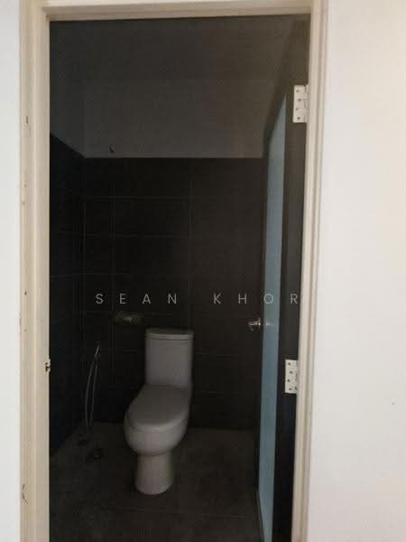 Shop for Rent in Johor Bahru (Johor) - Sean Khor - Bathroom - PropertyGuru.com.my