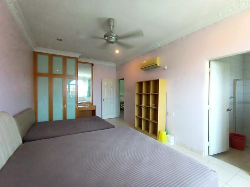3-storey Terraced House for Sale in Tiger Lane (Ipoh) - Marcus Seng - Bedroom - PropertyGuru.com.my