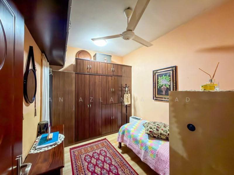 Apartment for Sale at Desa View Towers - Wan Azlan Ahmad - PropertyGuru.com.my