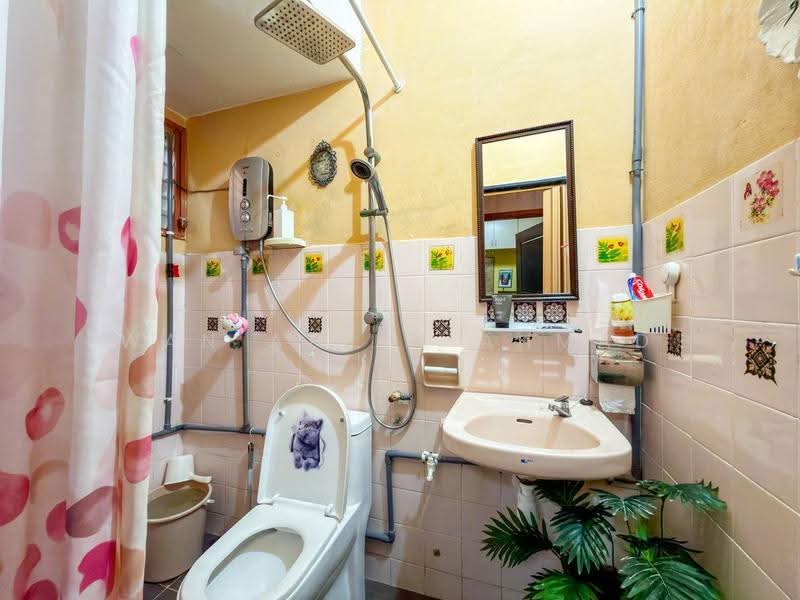 Apartment for Sale at Desa View Towers - Wan Azlan Ahmad - PropertyGuru.com.my