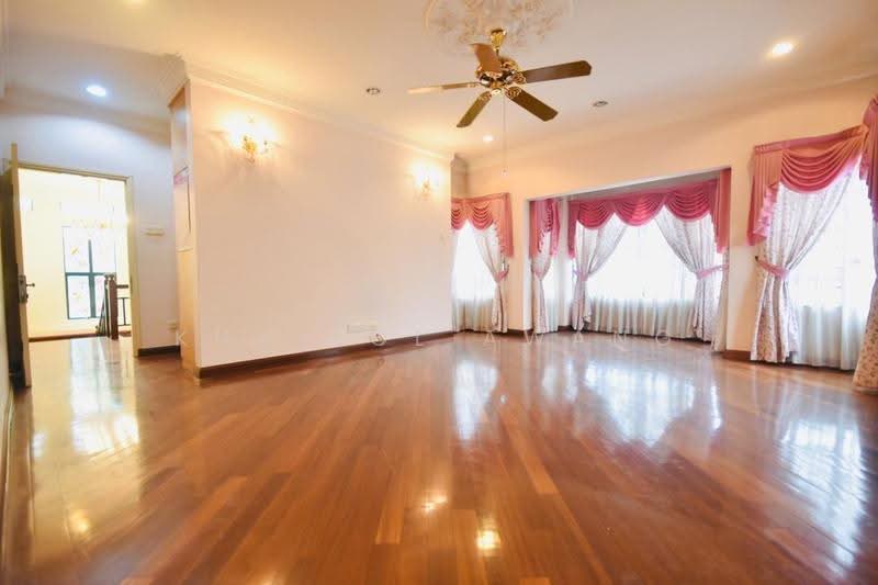 Rumah Banglo untuk Dijual di Shah Alam (Selangor) - Khairol Awang - Living Room - PropertyGuru.com.my