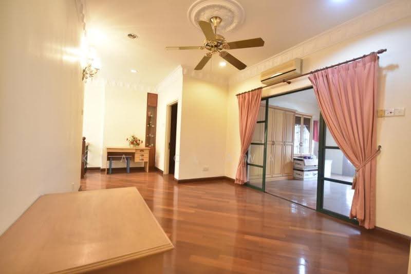 Rumah Banglo untuk Dijual di Shah Alam (Selangor) - Khairol Awang - Living Room - PropertyGuru.com.my