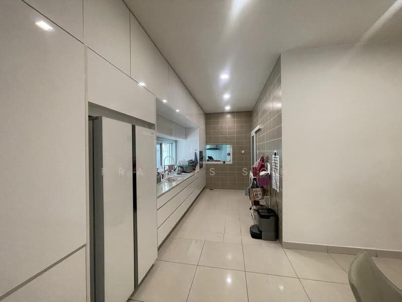 Semi-Detached House for Sale in Taman Damai Utama (Bandar Kinrara) - Francis Soh - Kitchen - PropertyGuru.com.my