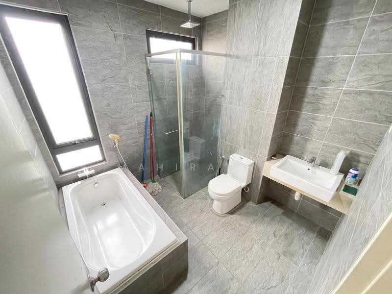 2-storey Terraced House for Sale in Presint 12 (Putrajaya) - Mahirah . - Bathroom - PropertyGuru.com.my