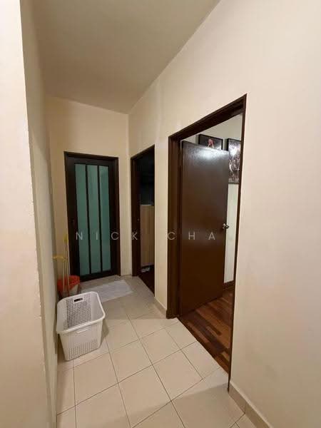 2.5-storey Terraced House for Sale in Bandar Putra Permai (Seri Kembangan) - Nick Chan - Corridor - PropertyGuru.com.my