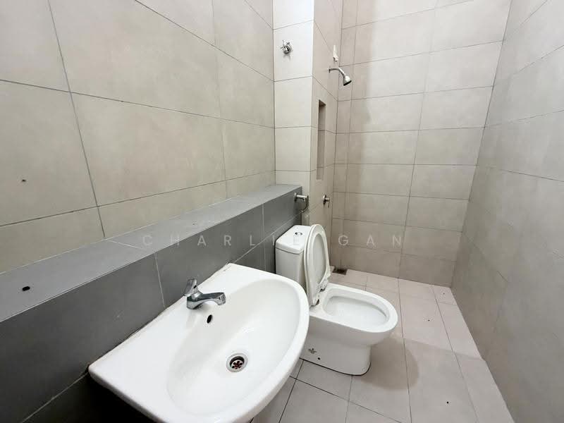 2-storey Terraced House for Rent in Telok Panglima Garang (Selangor) - Charlie Gan - Bathroom - PropertyGuru.com.my