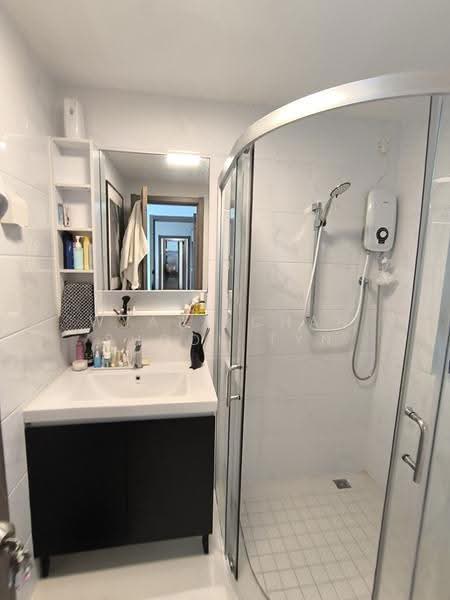 Service Residence for Rent at Forest City - Wyatt Chan Shoou Tyn - Bathroom - PropertyGuru.com.my