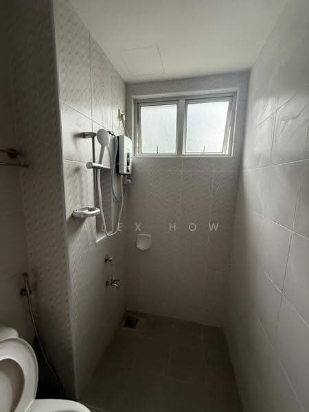 Pangsapuri untuk Disewa di Austin Suites (Permata Austin) - Alex How - Bathroom - PropertyGuru.com.my