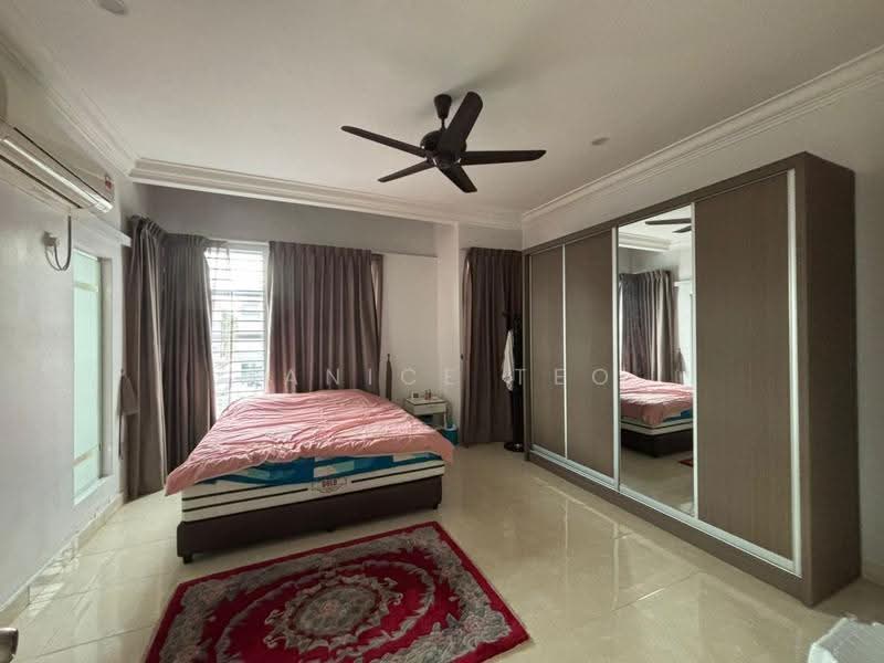 2-storey Terraced House for Sale in Taman Austin Perdana (Tebrau) - Janice Teo - Bedroom - PropertyGuru.com.my