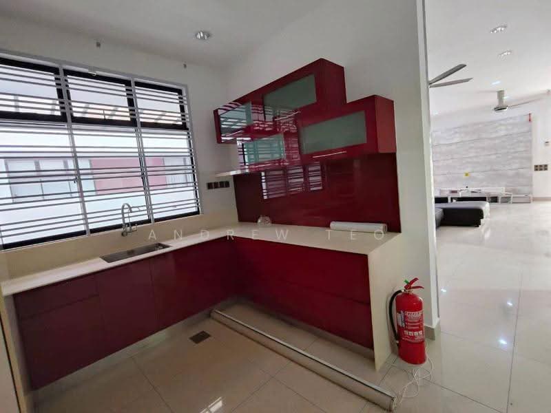 Rumah Kluster untuk Dijual di Taman Setia Indah (Tebrau) - Andrew Teo - Kitchen - PropertyGuru.com.my