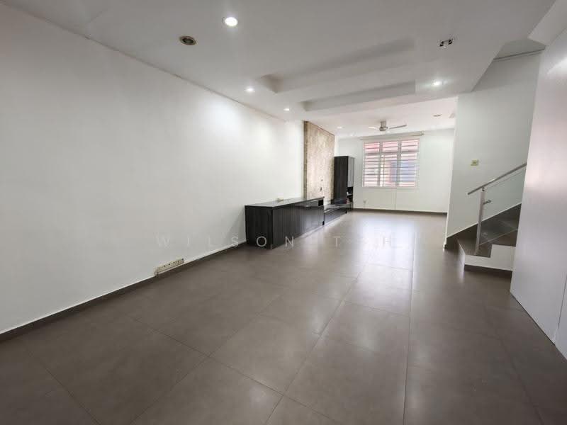 Kondominium untuk Dijual di Nusavilla - Wilson Teh - Living Room - PropertyGuru.com.my