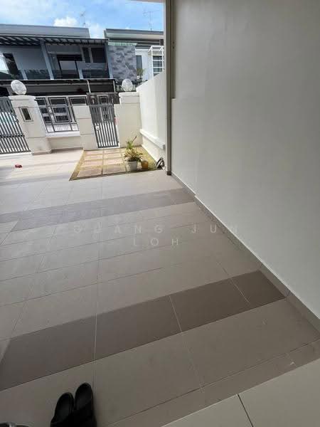 Semi-Detached House for Sale in Taman Sutera (Johor Bahru) - Guang Jun Loh - PropertyGuru.com.my