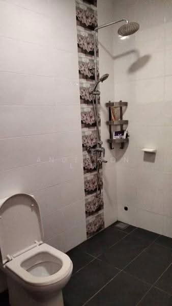 Rumah Berkembar untuk Dijual di Bandar Seri Coalfields (Sungai Buloh) - Anderson Lim - Bathroom - PropertyGuru.com.my