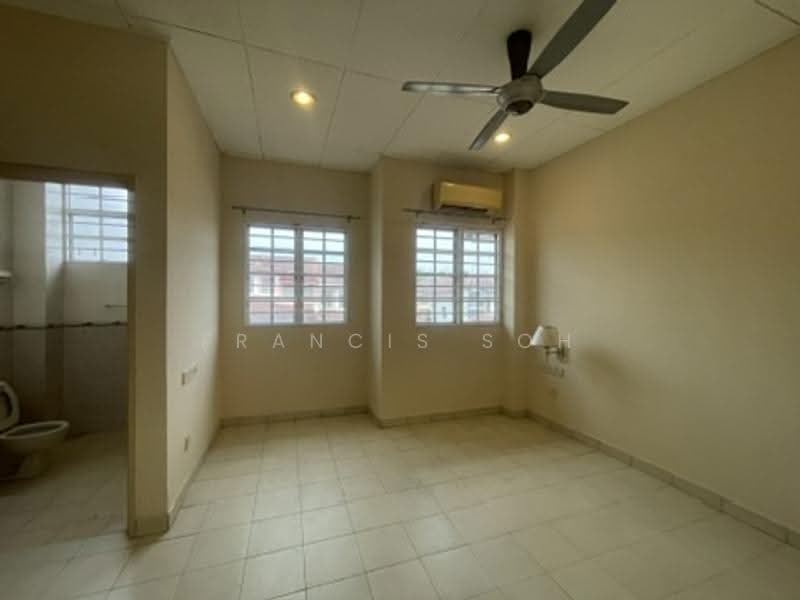 Rumah Teres 2-Tingkat untuk Dijual di Bandar Bukit Puchong (Puchong) - Francis Soh - Bathroom - PropertyGuru.com.my