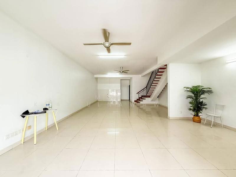 2-storey Terraced House for Sale in Denai Alam (Shah Alam) - Muhd Khairulnawawi Kamaruddin - Living Room - PropertyGuru.com.my