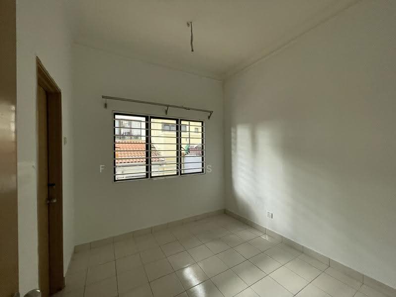 2-storey Terraced House for Sale in Bandar Kinrara Seksyen 9 (Bandar Kinrara) - Francis Soh - PropertyGuru.com.my