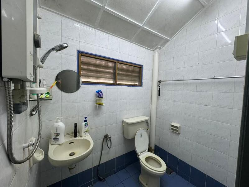 2-storey Terraced House for Sale in Rawang Perdana 2 (Rawang) - Tris Jong - Bathroom - PropertyGuru.com.my