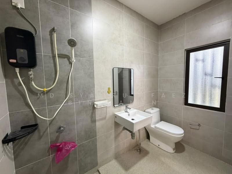 Rumah Berkembar untuk Dijual di Alam Sari (Bangi) - Md Syahrul Faez Bin Manan - Bathroom - PropertyGuru.com.my
