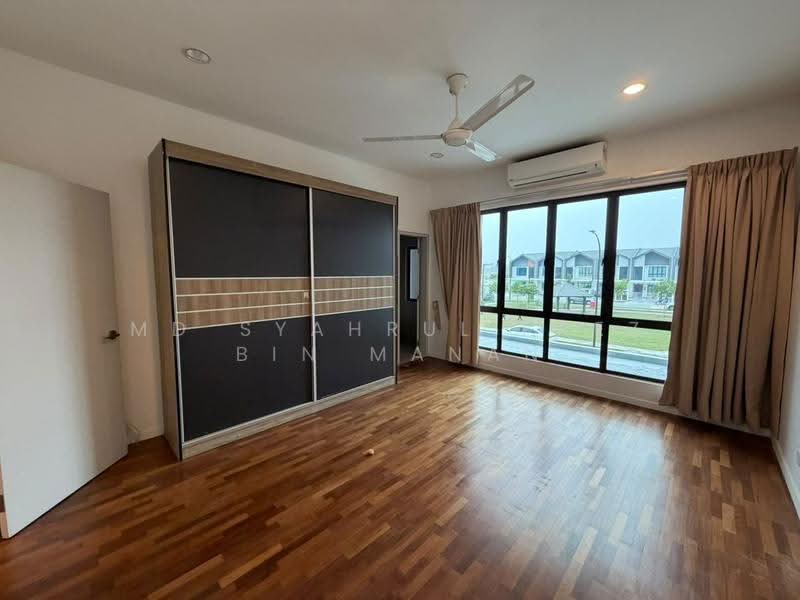 Rumah Berkembar untuk Dijual di Alam Sari (Bangi) - Md Syahrul Faez Bin Manan - Bedroom - PropertyGuru.com.my