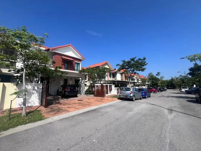 Rumah Berkembar untuk Dijual di Alam Sari (Bangi) - Md Syahrul Faez Bin Manan - Exterior - PropertyGuru.com.my