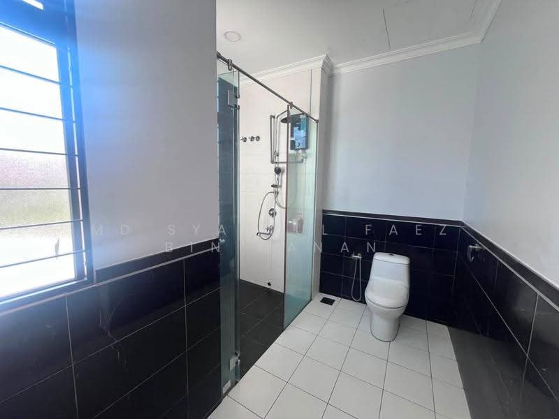 Rumah Berkembar untuk Dijual di Alam Sari (Bangi) - Md Syahrul Faez Bin Manan - Bathroom - PropertyGuru.com.my