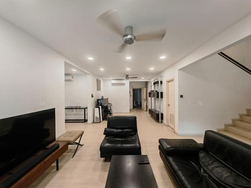 Kondominium untuk Dijual di Opal Damansara - Mohd Hazlan bin Mohd Sopi - Living Room - PropertyGuru.com.my