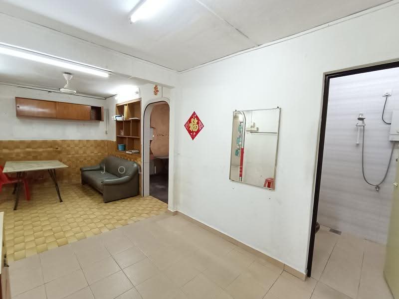 Rumah Teres 2-Tingkat untuk Dijual di Taman Menglembu (Menglembu) - Joline YEOW - Living Room - PropertyGuru.com.my