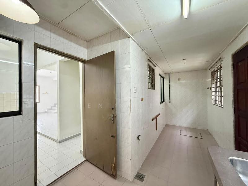 Terraced House for Sale in Usj 2 (Subang Jaya) - Kenix Lee - Kitchen - PropertyGuru.com.my