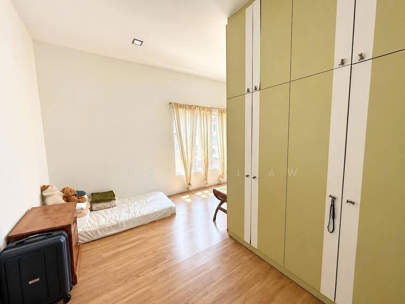 Semi-Detached House for Sale in Damansara Legenda (Petaling Jaya) - Vincent Liaw - Bedroom - PropertyGuru.com.my
