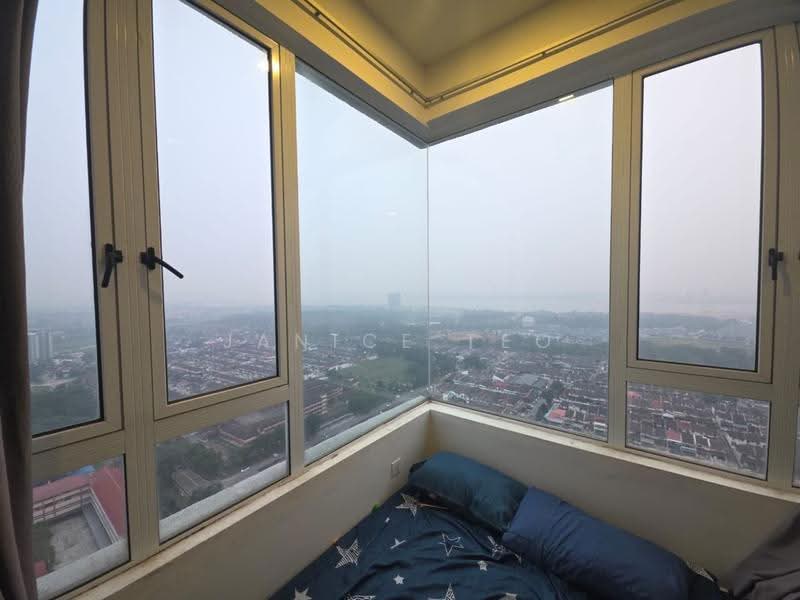 Service Residence for Sale at D'carlton (Residensi Seri Mega) - Janice Teo - Bedroom - PropertyGuru.com.my