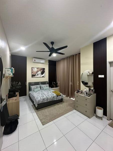 Rumah Teres untuk Dijual di Taman Bukit Dahlia (Pasir Gudang) - ALHAFIZ AZIS - Bedroom - PropertyGuru.com.my