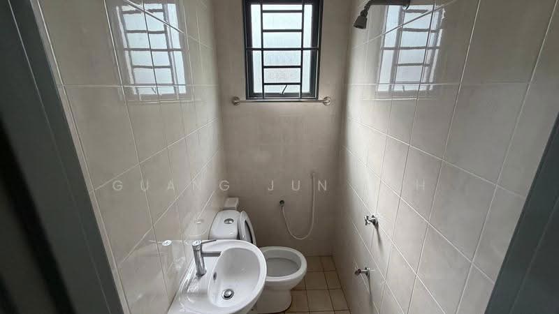 2-storey Terraced House for Sale in East Ledang (Iskandar Puteri (Nusajaya)) - Guang Jun Loh - Bathroom - PropertyGuru.com.my
