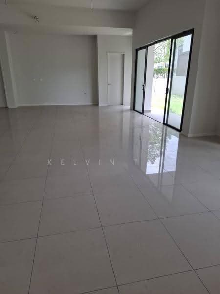 Bungalow House for Sale in Telok Panglima Garang (Selangor) - Kelvin Tan - Living Room - PropertyGuru.com.my
