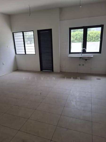 Bungalow House for Sale in Telok Panglima Garang (Selangor) - Kelvin Tan - Kitchen - PropertyGuru.com.my