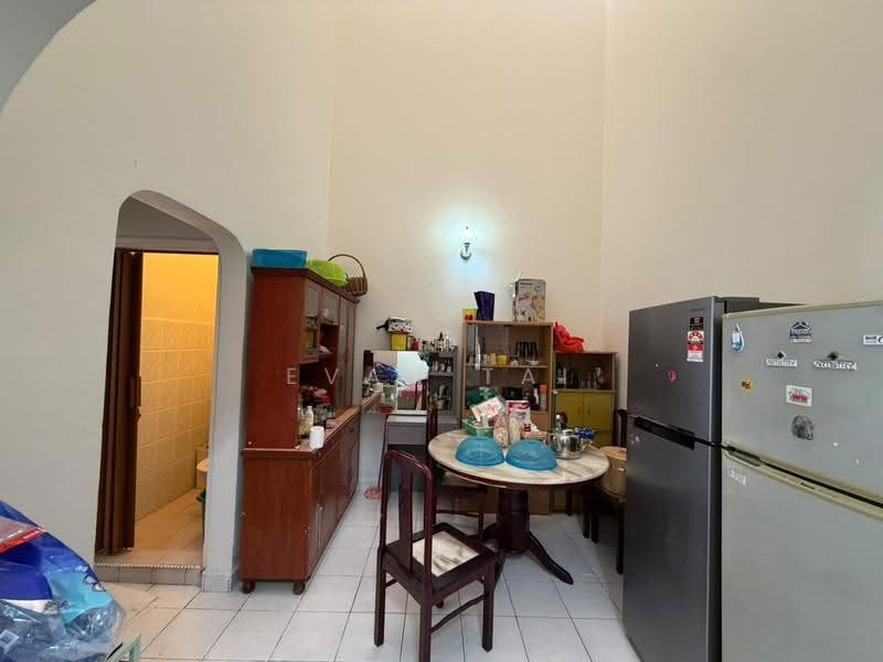 1-storey Terraced House for Rent in Johor Bahru (Johor) - Evan Tai - Kitchen - PropertyGuru.com.my