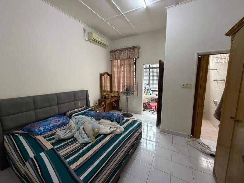 1-storey Terraced House for Rent in Johor Bahru (Johor) - Evan Tai - Bedroom - PropertyGuru.com.my
