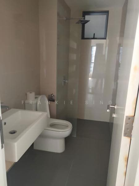 Kediaman Servis untuk Disewa di United Point (Residensi Berpadu) - Frankie Sing - Bathroom - PropertyGuru.com.my