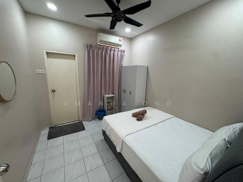 2-storey Terraced House for Sale in Bandar Country Homes (Rawang) - Amanda Ong - Bedroom - PropertyGuru.com.my