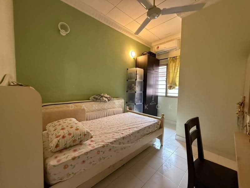 2-storey Terraced House for Sale in Bandar Botanic (Klang) - Daniel Kok - Bedroom - PropertyGuru.com.my