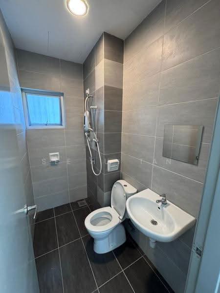 Condominium for Sale at Zeta Deskye (Alam Saujana) - See Hui Tan - Bathroom - PropertyGuru.com.my