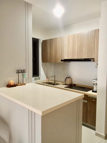 Kediaman Servis untuk Dijual di Country Garden Central Park - Janice . - Kitchen - PropertyGuru.com.my